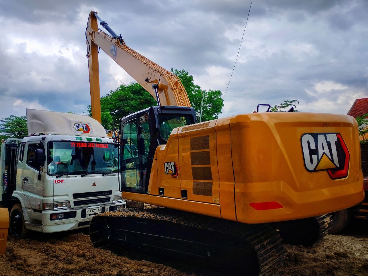 Caterpillar (CAT) 320D